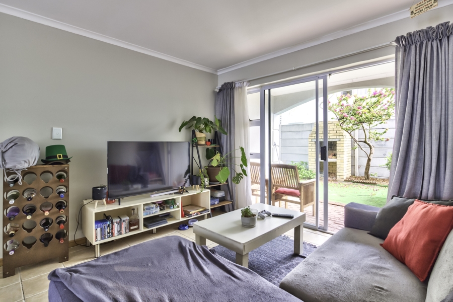 2 Bedroom Property for Sale in Parklands Western Cape